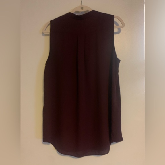 BABATON Size L Burgundy Sleeveless Layered Top with Button Closure - Picture 5 of 7